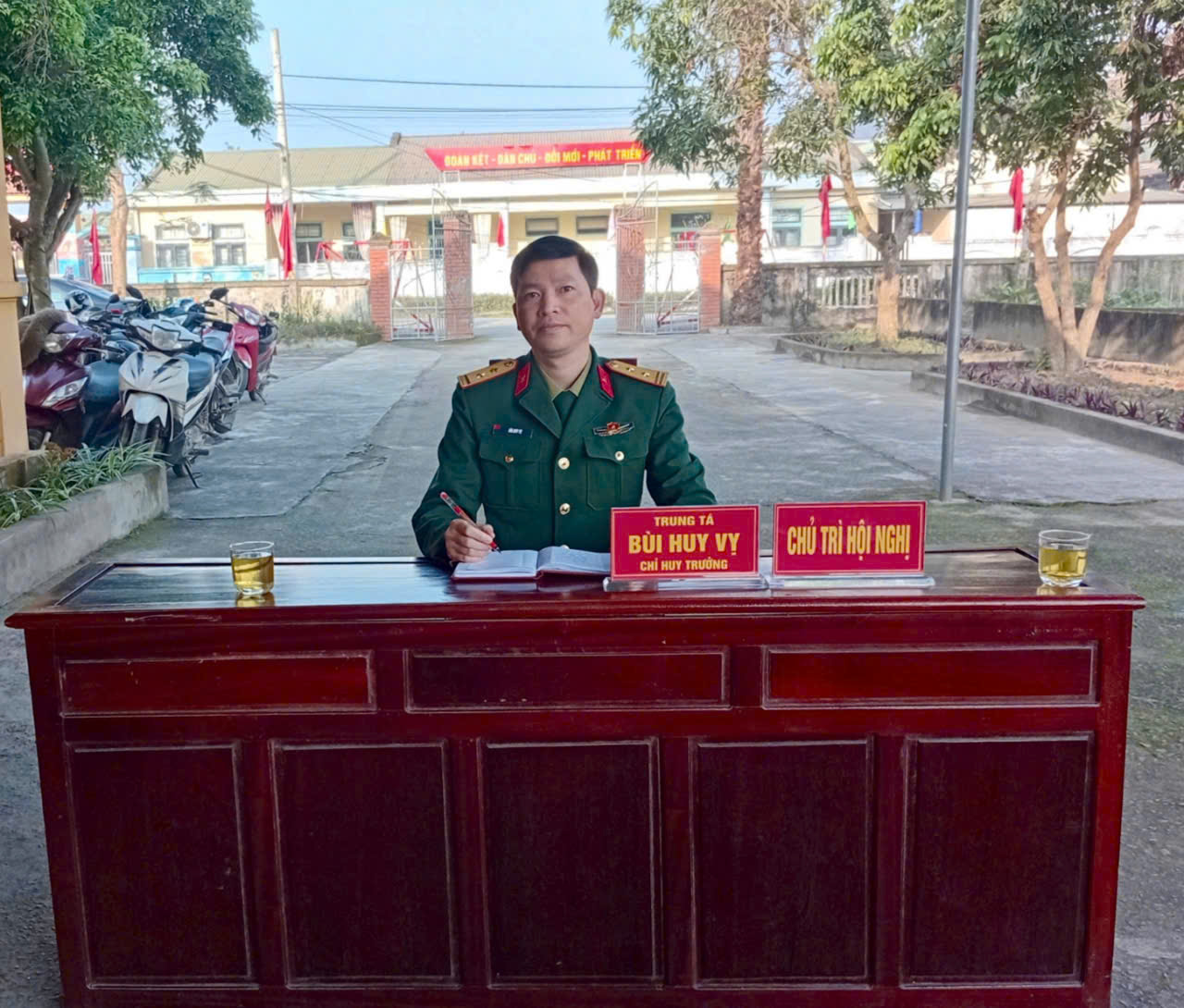 chủ tr&igrave;.jpg