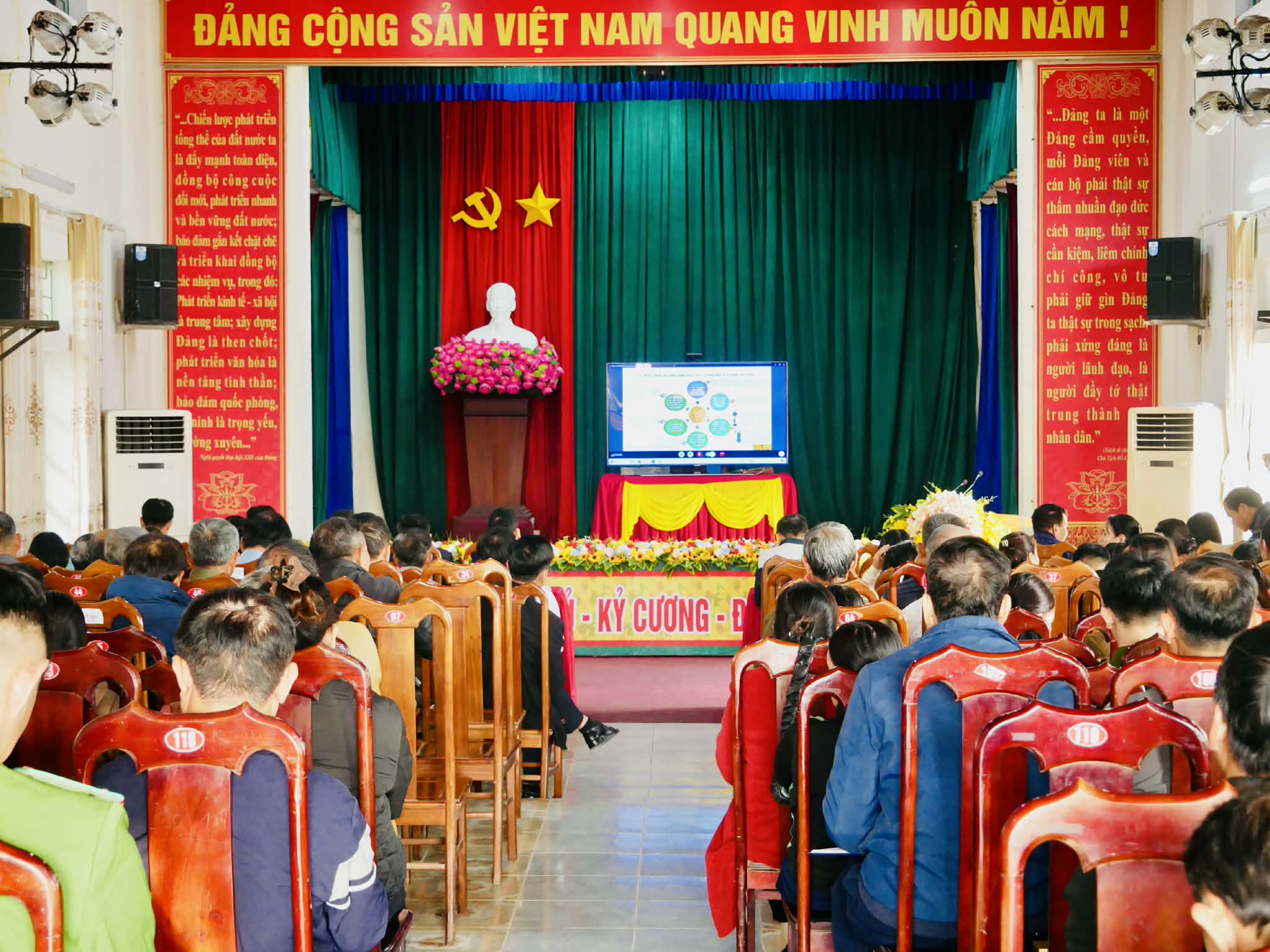 Xã Đức Thịnh tham dự hội nghị trực tuyến toàn quốc hướng dẫn nghiệp vụ công tác bầu cử