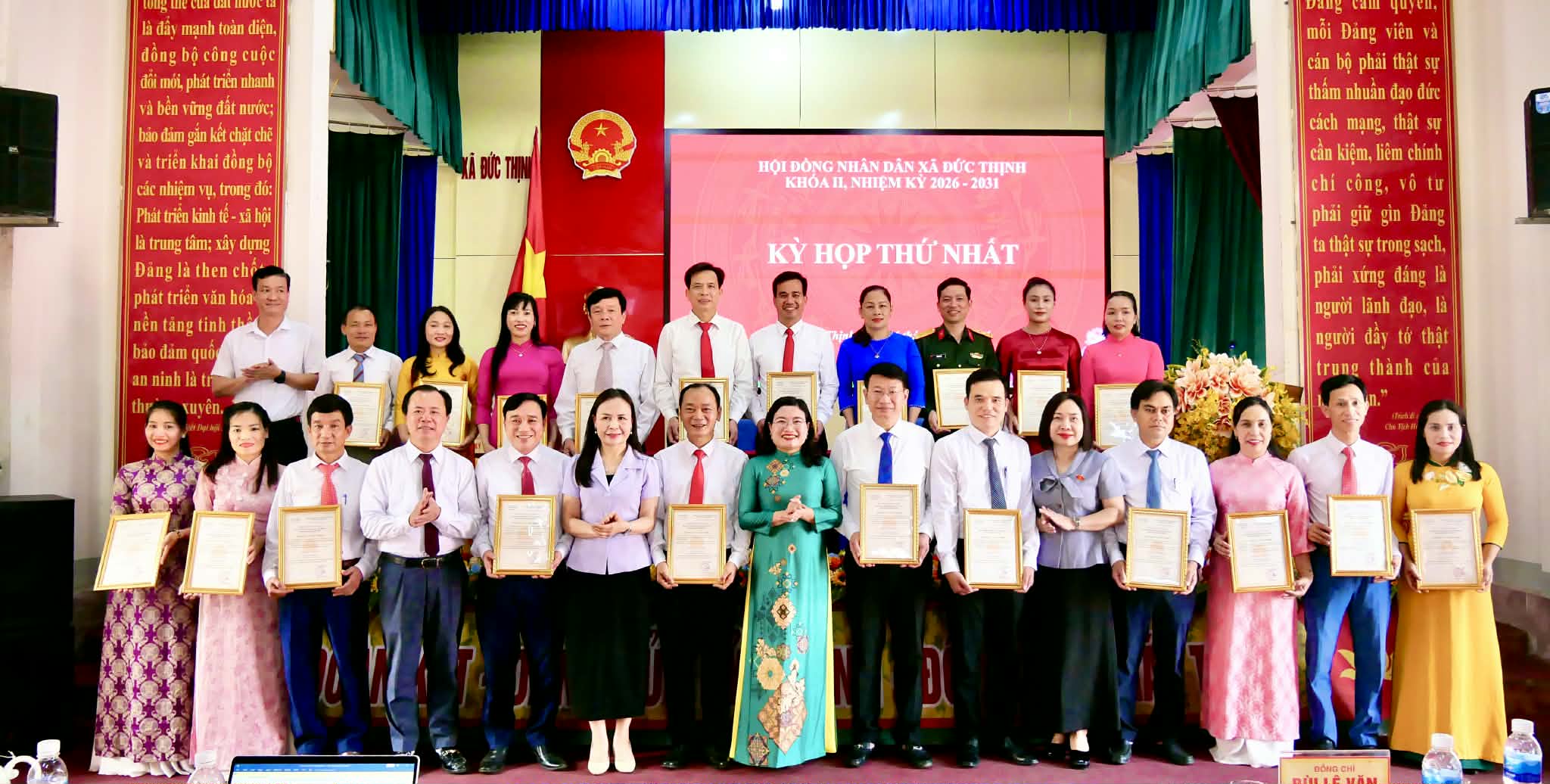 Kỳ họp thứ nhất HĐND xã Đức Thịnh khóa II bầu các chức danh chủ chốt