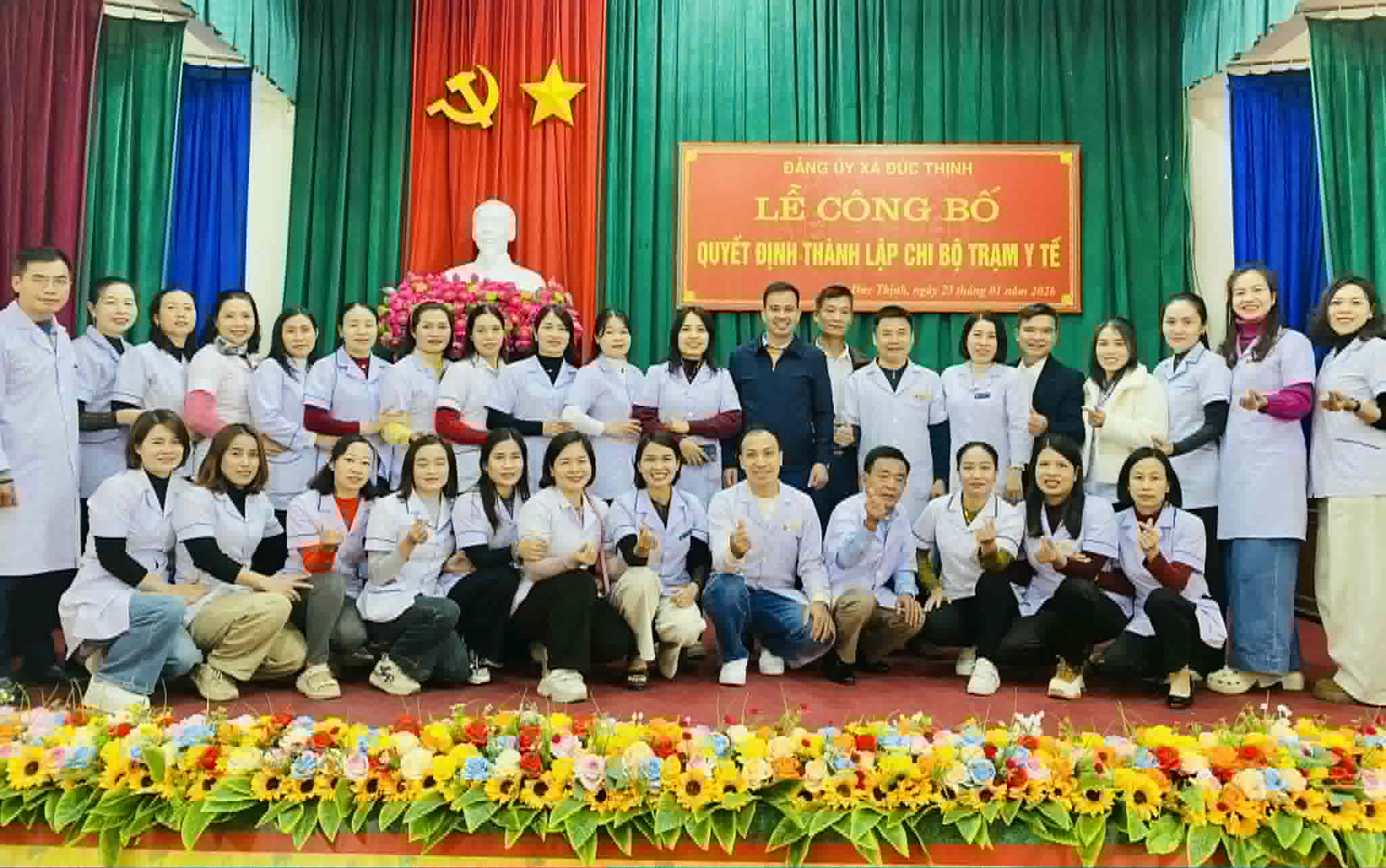 ảnh to&agrave;n trạm.jpg