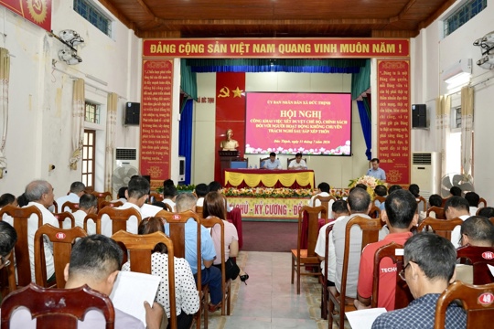 Đức Thịnh công khai kết quả xét duyệt chính sách đối với người hoạt động không chuyên trách sau sắp xếp thôn. 