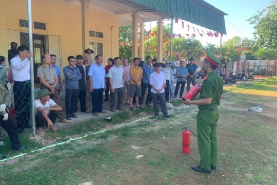 Đức Thịnh tập huấn nghiệp vụ PCCC và CNCH cho các cơ sở sản xuất, kinh doanh tại Cụm công nghiệp Thái Yên 