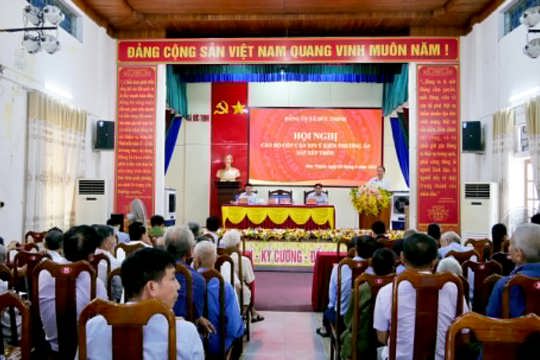 Đức Thịnh lắng nghe ý kiến cán bộ cốt cán, hoàn thiện đề án sắp xếp thôn