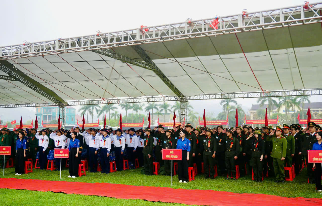 53 thanh niên xã Đức Thịnh hăng hái lên đường nhập ngũ năm 2026 