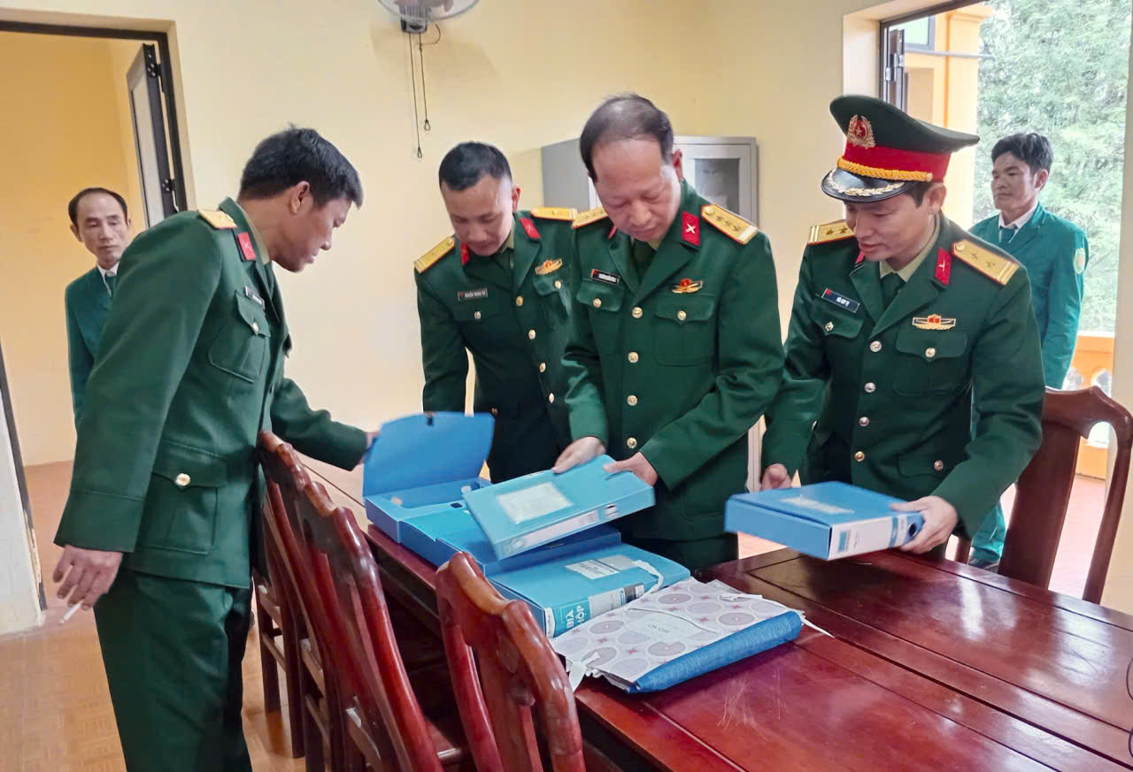 hồ sơ.jpg